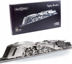 DAZZLING STREAMLINER