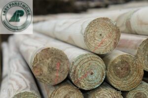 paliki toczone (palisada) świeże długość 2,50 mb, średnica 9 cm