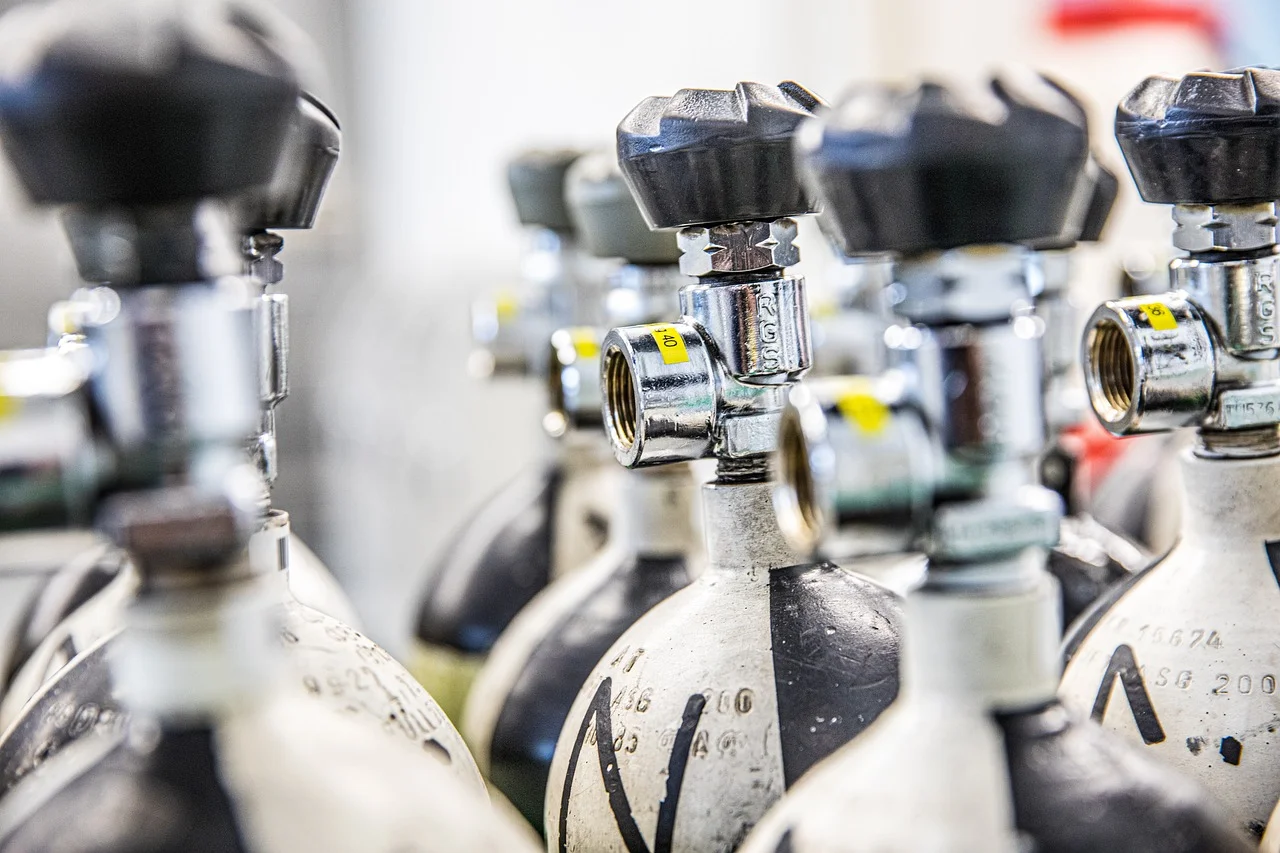 Dysze specjalne i noże powietrzne – nowa era techniki sprężonego powietrza